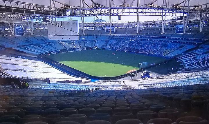 巴西队补时绝杀2-1逆转日本队晋级16强｜B体育首页（封面配图）